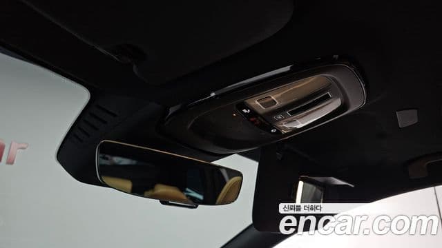 Volvo V60 Cross Country 2024 — ფოტო 17/20