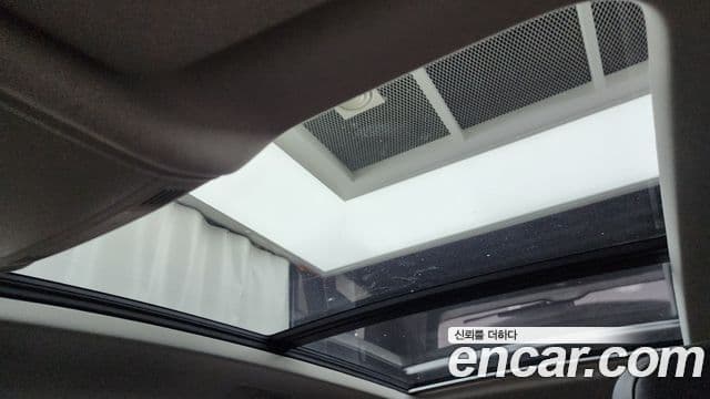 Volkswagen Tiguan 2018 — Şəkil 18/20