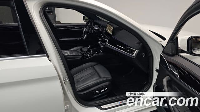 BMW 5 Series 2023 — ფოტო 11/20