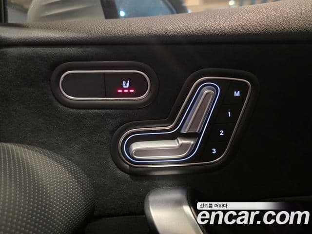 Mercedes-Benz A-Class 2021 — фото 16 из 20