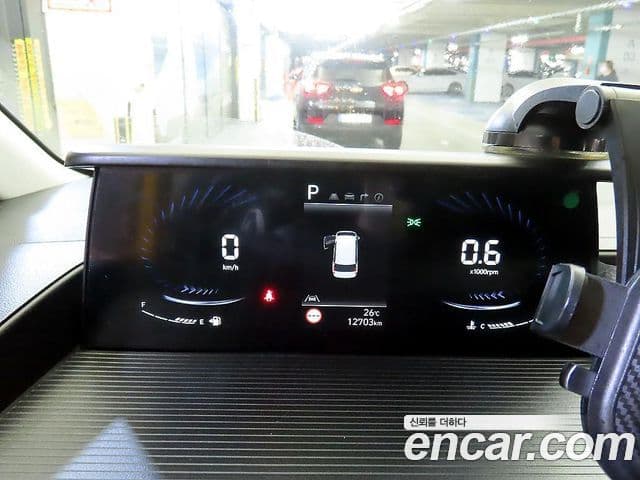 Hyundai Staria 2024 — ფოტო 6/20