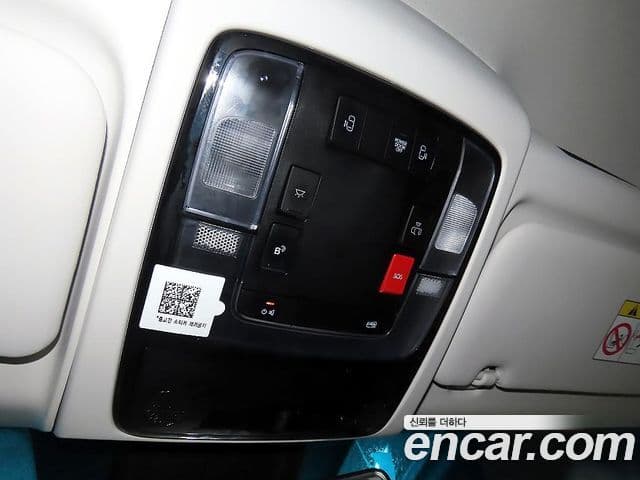 Hyundai Staria 2024 — ფოტო 15/20