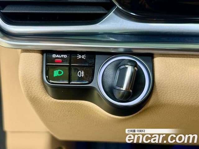 Porsche Panamera 2021 — ფოტო 10/20