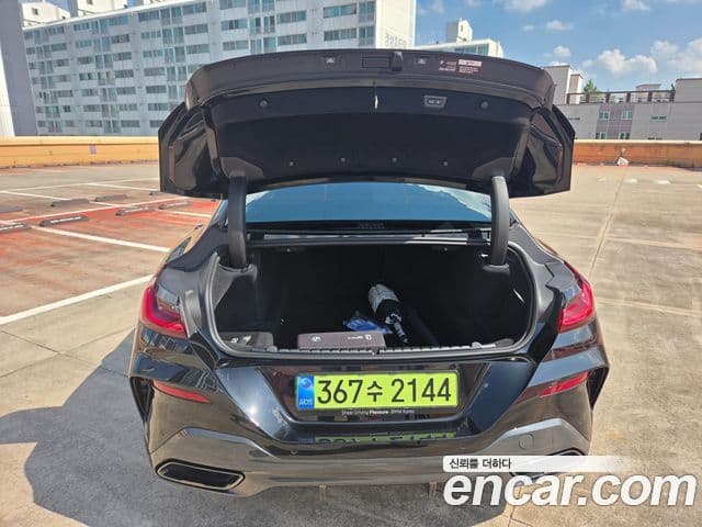 BMW 8 Series 2026 — Şəkil 9/20