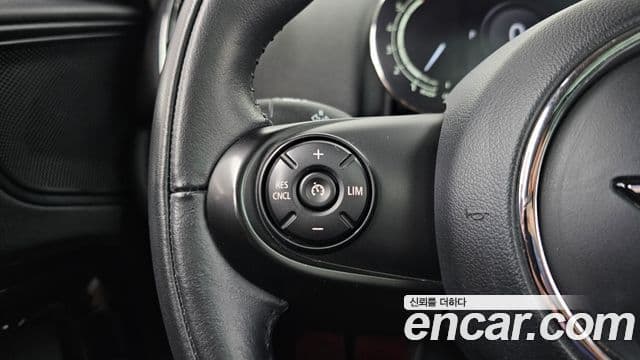 Mini Cooper Countryman 2020 — Photo 19/34