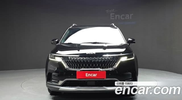 Kia Carnival 2022 — фото 3 из 20