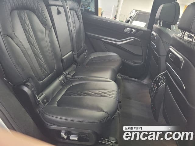 BMW X7 2025 — ფოტო 18/20