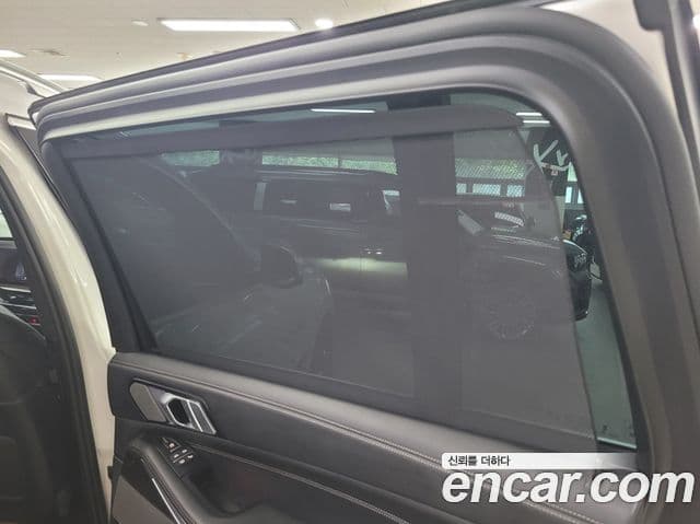 BMW X7 2025 — ფოტო 9/20
