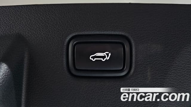 Kia Sportage 2023 — ფოტო 17/20