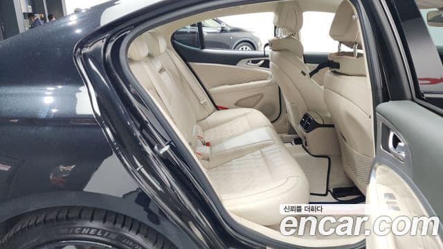 Genesis G70 2021 — фото 12 из 20