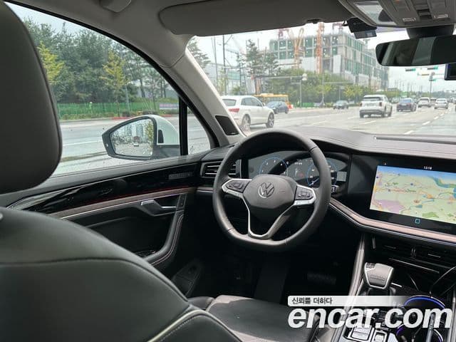 Volkswagen Touareg 2026 — ფოტო 19/20