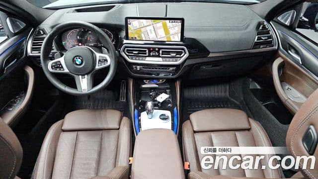 BMW X4 2025 — Photo 17/33