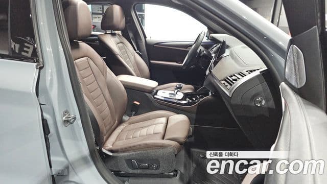 BMW X4 2025 — Photo 11/33