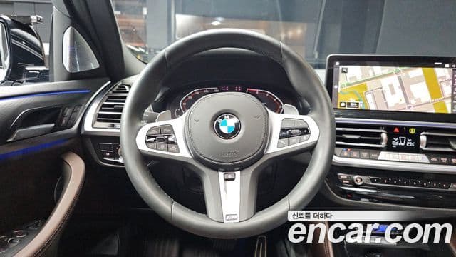BMW X4 2025 — Photo 25/33