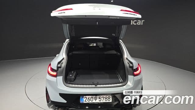 BMW X4 2025 — Photo 9/33