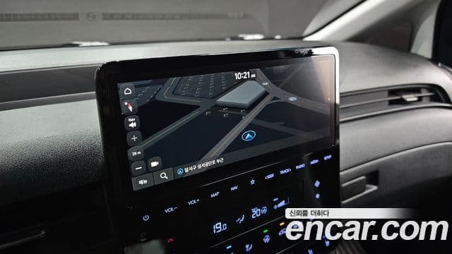 Hyundai Staria 2024 — фото 14 из 20