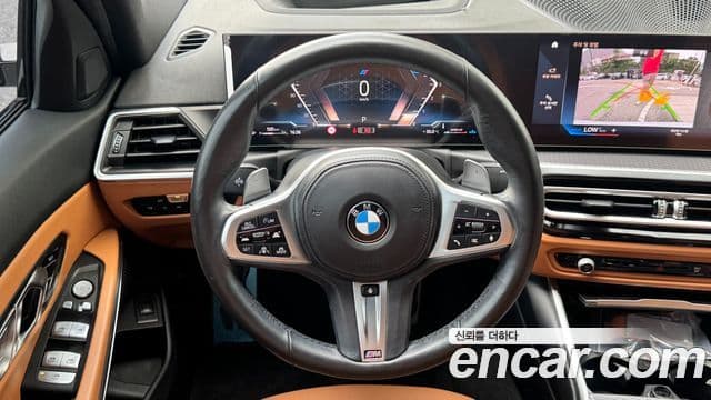 BMW 3 Series 2023 — фото 14 из 20