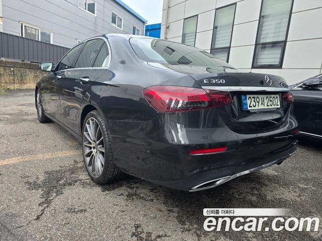 Mercedes-Benz E-Class 2021 — ფოტო 2/17