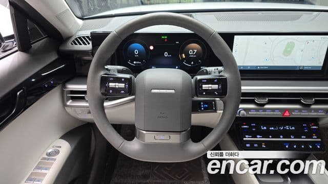 Hyundai Grandeur 2023 — ფოტო 13/20