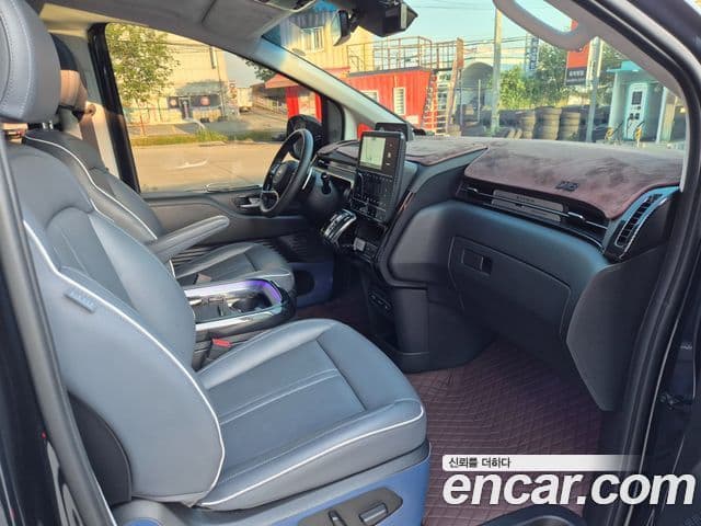 Hyundai Staria 2024 — Şəkil 16/20