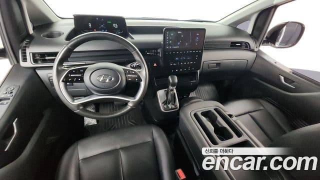 Hyundai Staria 2023 — ფოტო 7/20