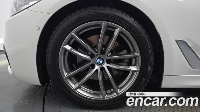 BMW 5 Series 2020 — фото 5 из 20