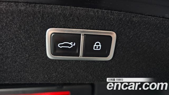 Genesis Electrified G80 2022 — фото 20 из 20