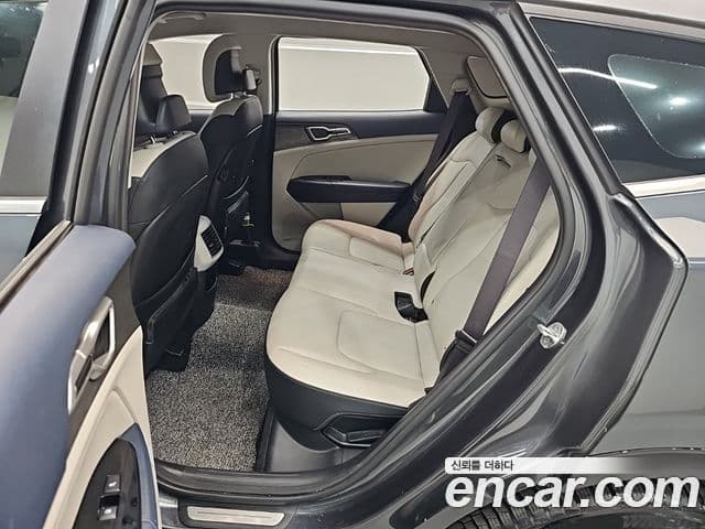 Kia Sportage 2022 — фото 11 из 18