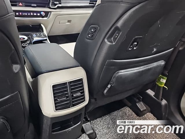 Kia Sportage 2022 — фото 14 из 18