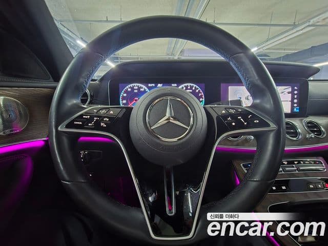 Mercedes-Benz E-Class 2023 — фото 12 из 18
