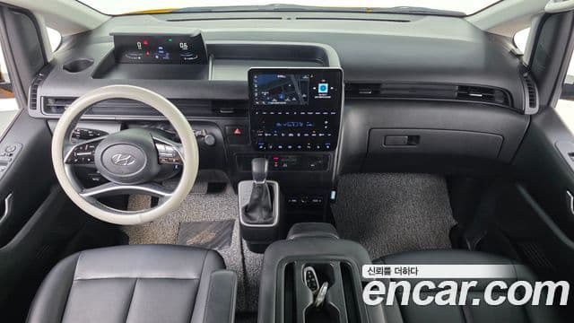 Hyundai Staria 2023 — ფოტო 10/20