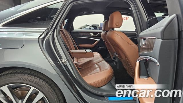 Audi A6 2022 — Şəkil 12/20