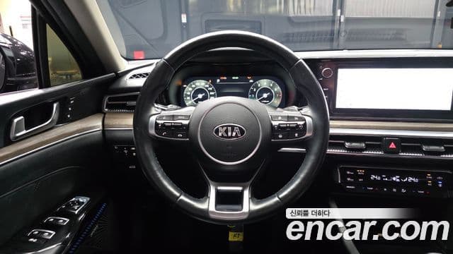 Kia K5 2020 — Şəkil 13/20