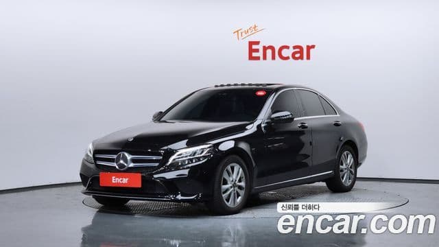 Mercedes-Benz C-Class 2019 — Фото 1/20
