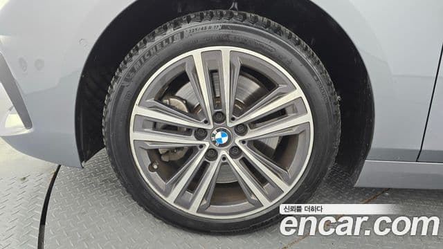 BMW 1 Series 2022 — Şəkil 5/20