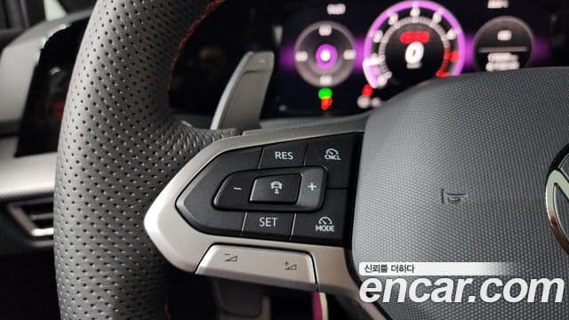 Volkswagen Golf 2025 — ფოტო 17/20