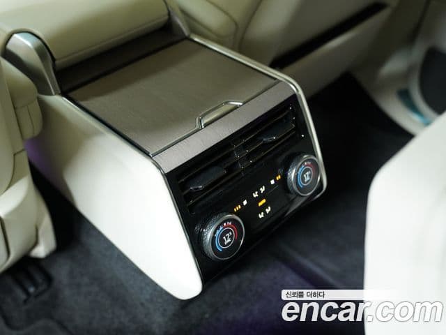 Land Rover Range Rover 2024 — ფოტო 17/20