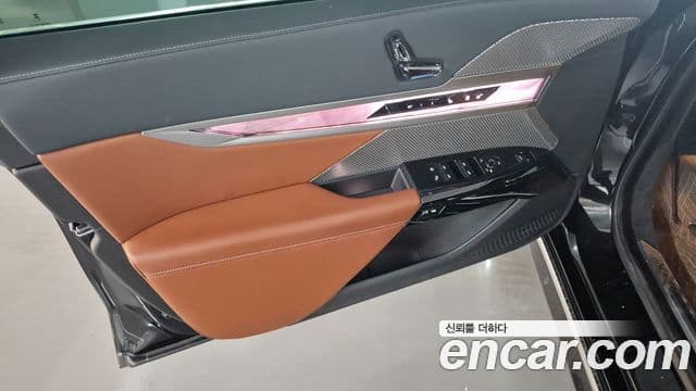BMW 7 Series 2024 — ფოტო 11/20