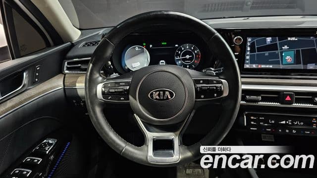 Kia K5 2021 — ფოტო 12/20