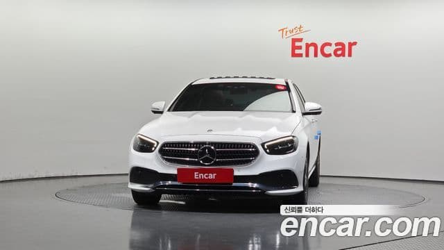 Mercedes-Benz E-Class 2023 — ფოტო 3/20