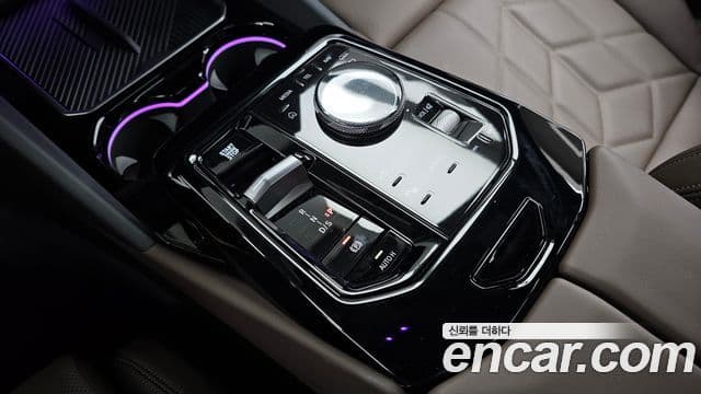 BMW 5 Series 2025 — фото 9 из 20