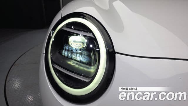 Mini Cooper Electric 2024 — ფოტო 29/38