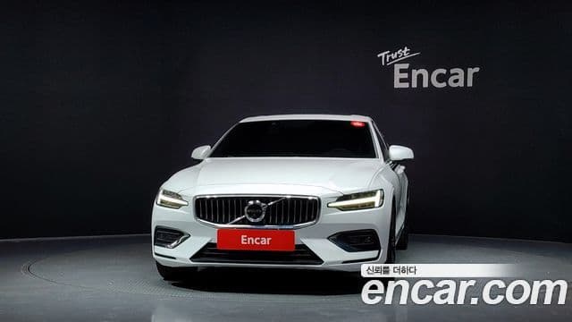 Volvo S60 2021 — ფოტო 3/20