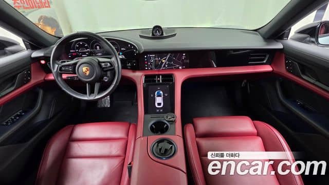 Porsche Taycan, 2023