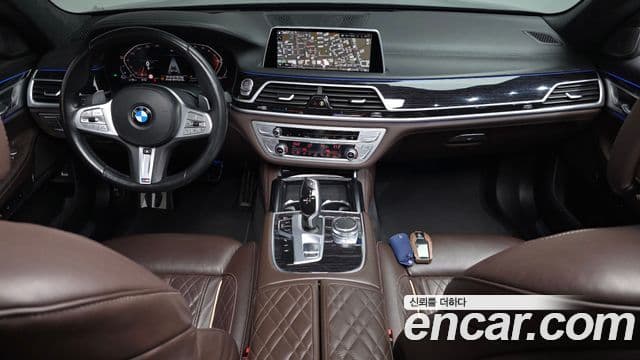 BMW 7 Series 2021 — ფოტო 7/20