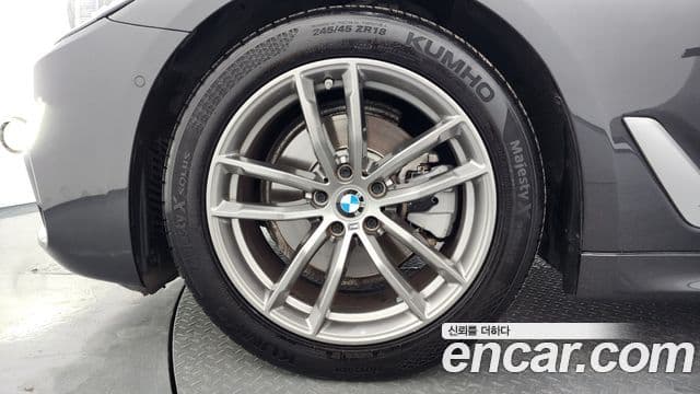 BMW 5 Series 2020 — фото 5 из 20