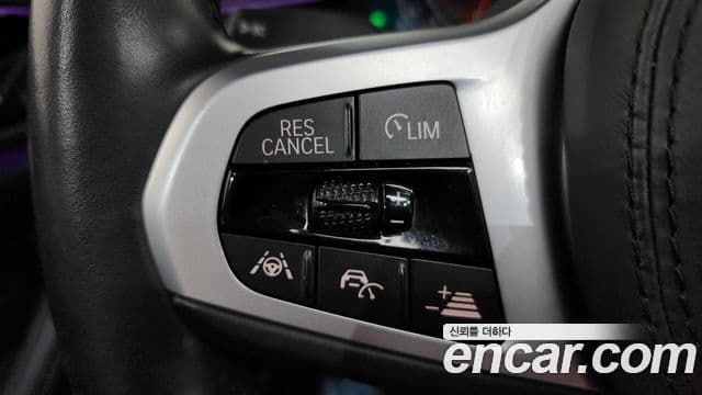 BMW 5 Series 2020 — фото 17 из 20