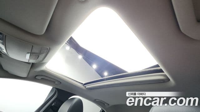 Mercedes-Benz E-Class 2019 — фото 17 из 20
