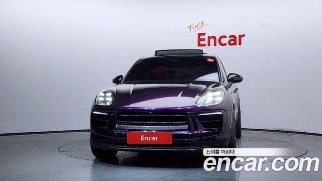 Porsche Macan 2020 — ფოტო 3/20