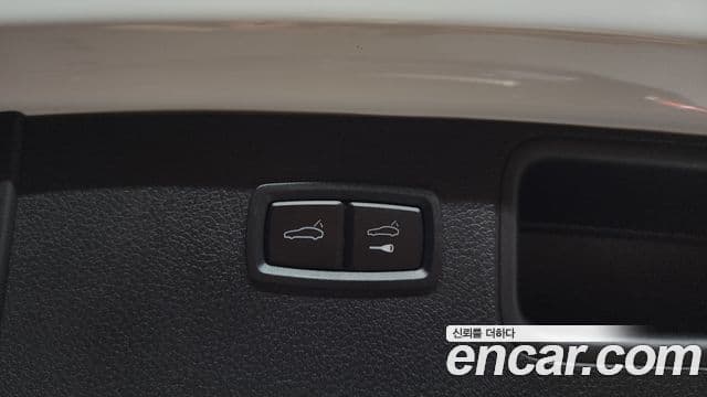 Porsche Macan 2020 — фото 18 из 20